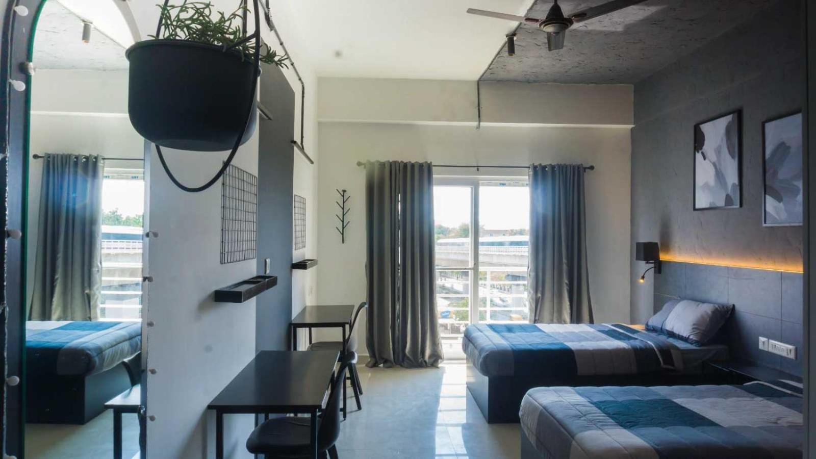 Collection O Local Square | Whitefield Hotel Bangalore Ngoại thất bức ảnh