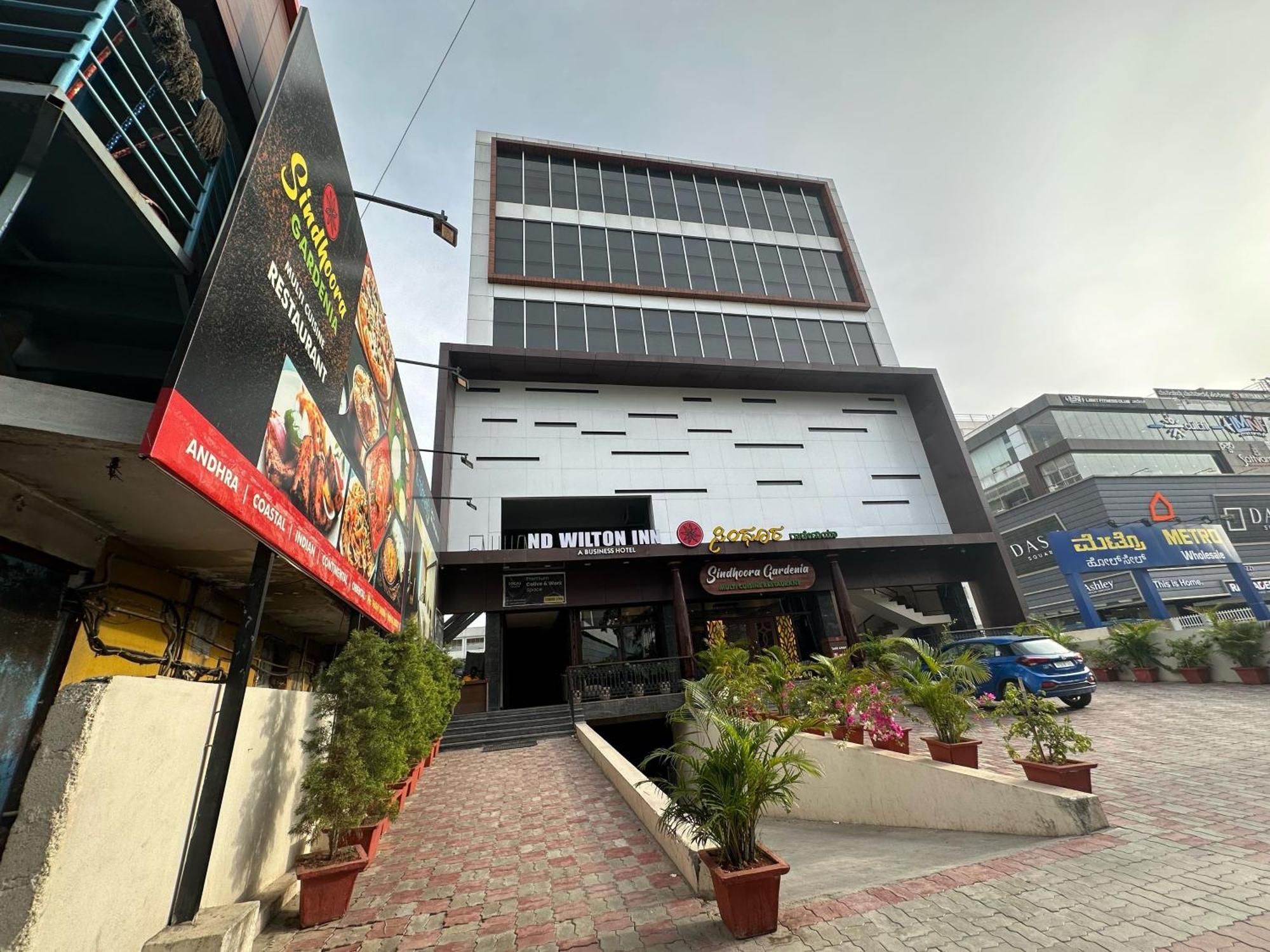 Collection O Local Square | Whitefield Hotel Bangalore Ngoại thất bức ảnh