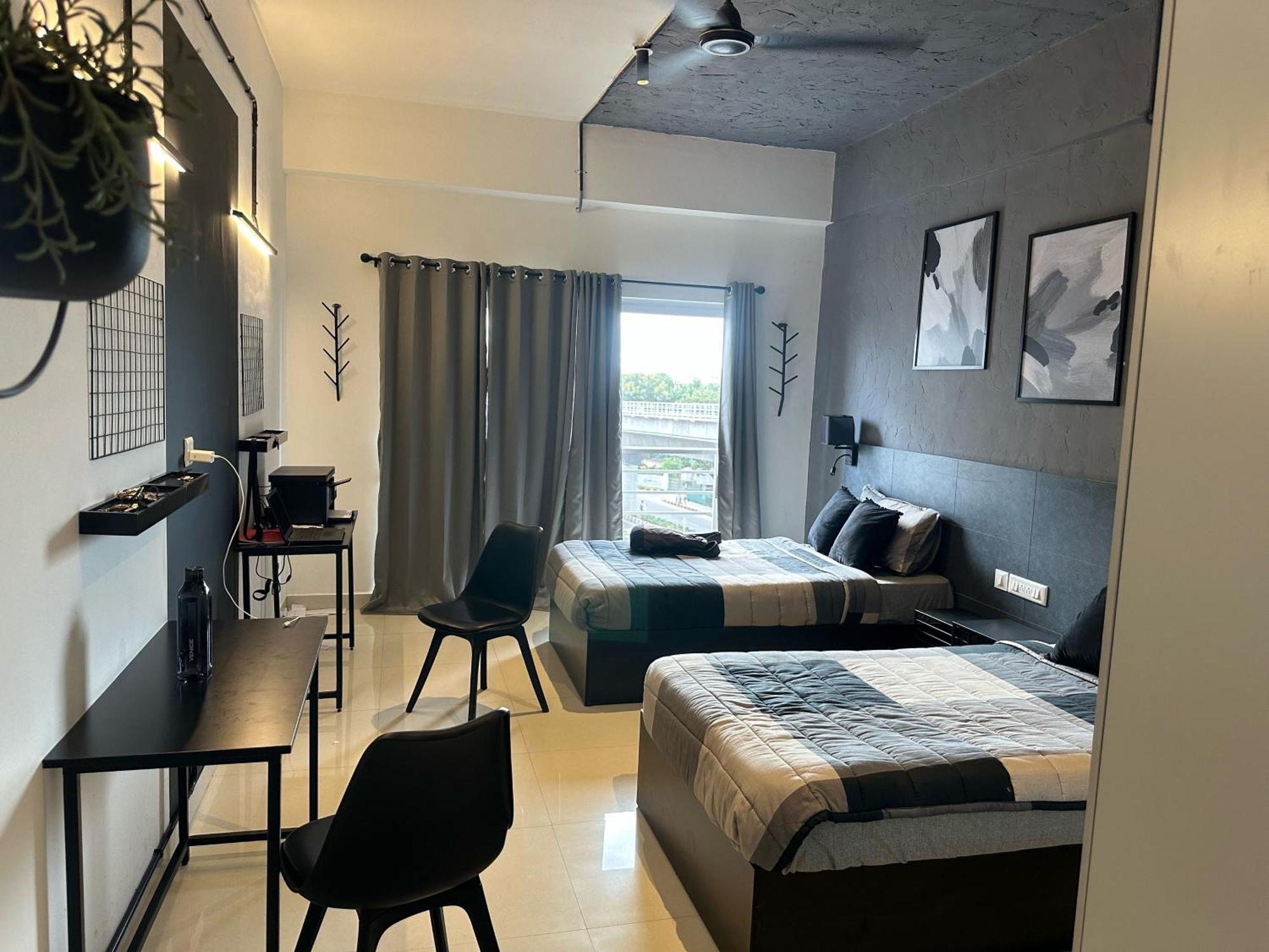 Collection O Local Square | Whitefield Hotel Bangalore Ngoại thất bức ảnh